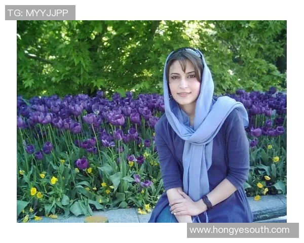 伊朗足球明星的女友揭秘她们的爱情故事与生活点滴