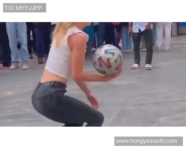 古典美女足球明星的魅力与实力交织的传奇之路 古典美女足球明星的魅力与实力交织的传奇之路